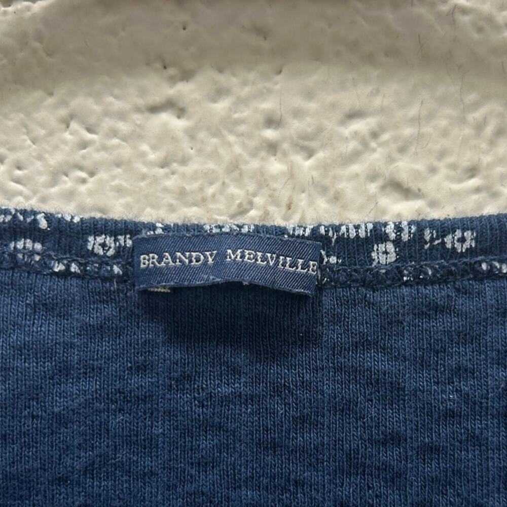 Brandy Melville Blue Floral Zelly Top one size - Picture 4 of 8